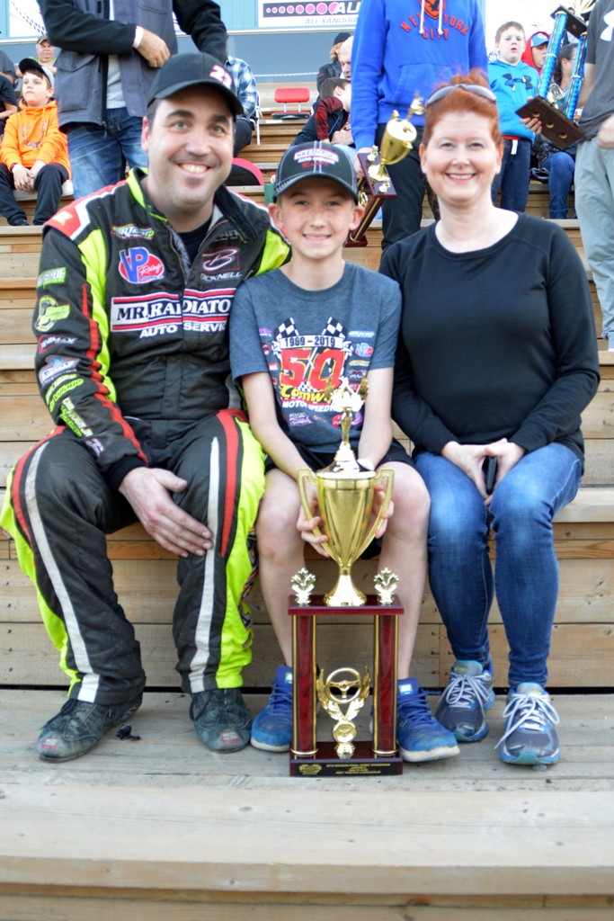 Young generation at the raceway